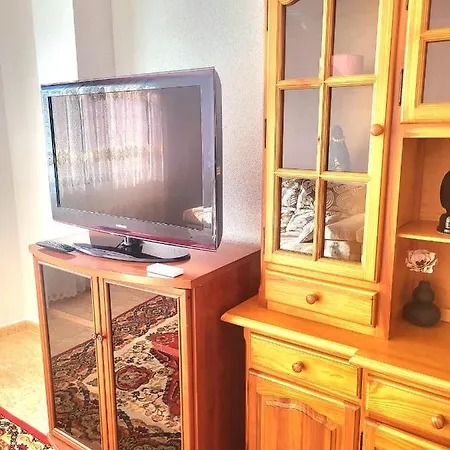 Sea Breeze Apartment *